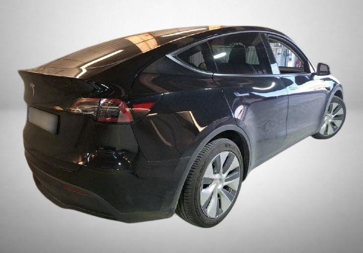Tesla Model Y, 2023