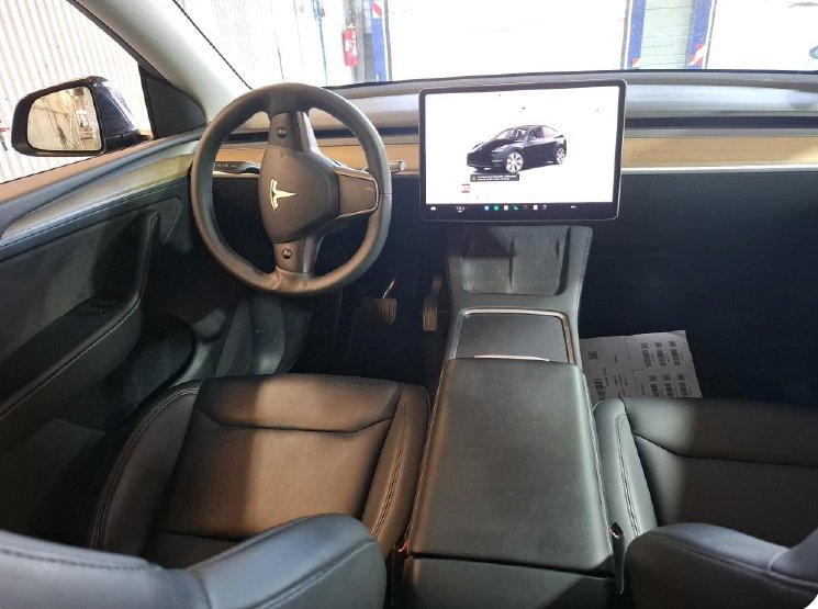 Tesla Model Y, 2023