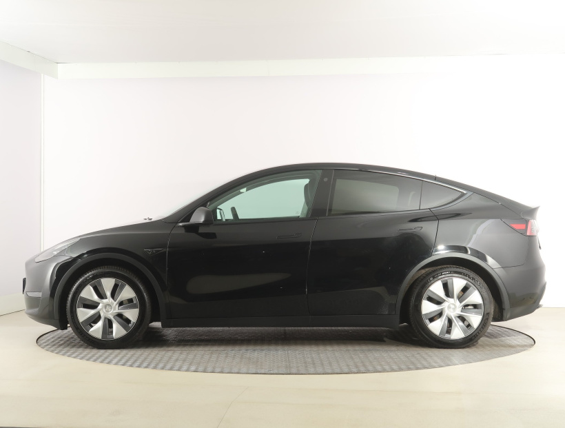 Tesla Model Y, 2023