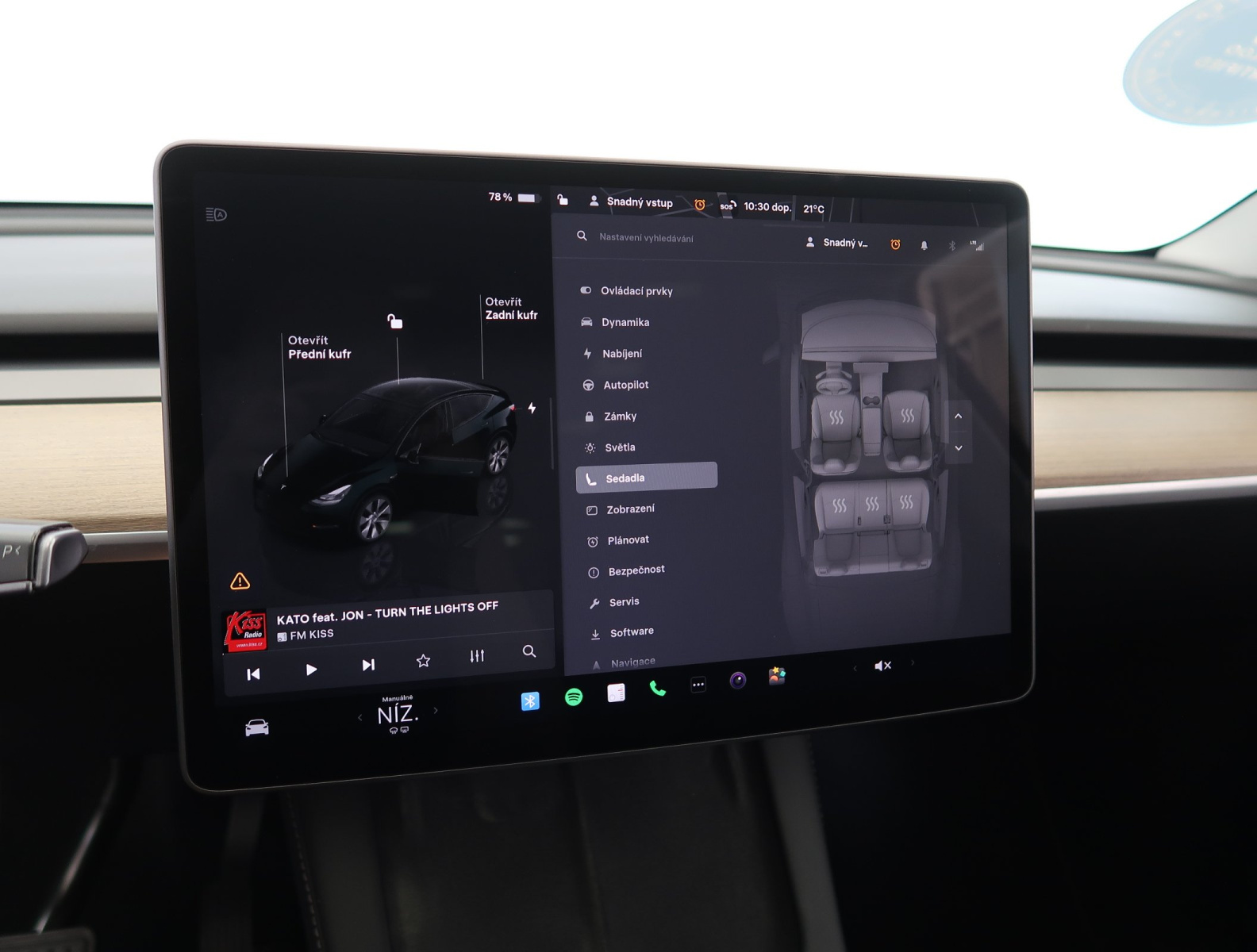Tesla Model Y Long Range AWD – fotografie 30