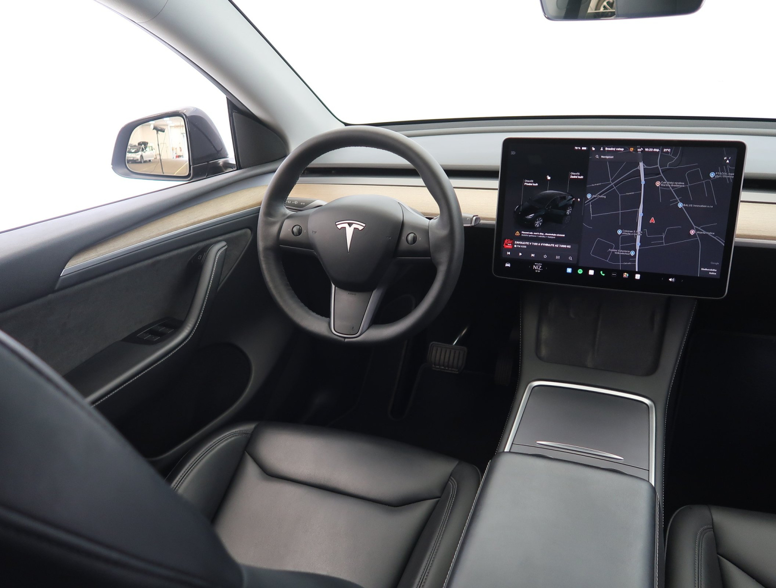 Tesla Model Y Long Range AWD – fotografie 9