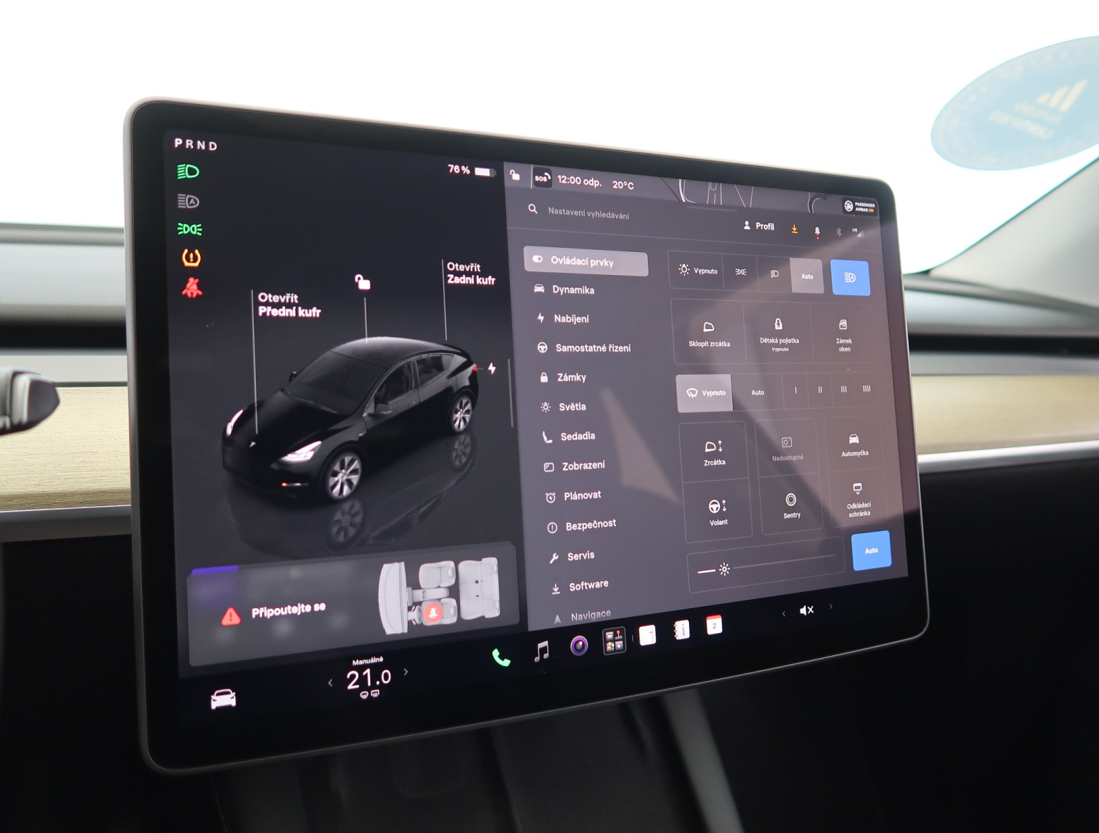 Tesla Model Y Standard Range – fotografie 29