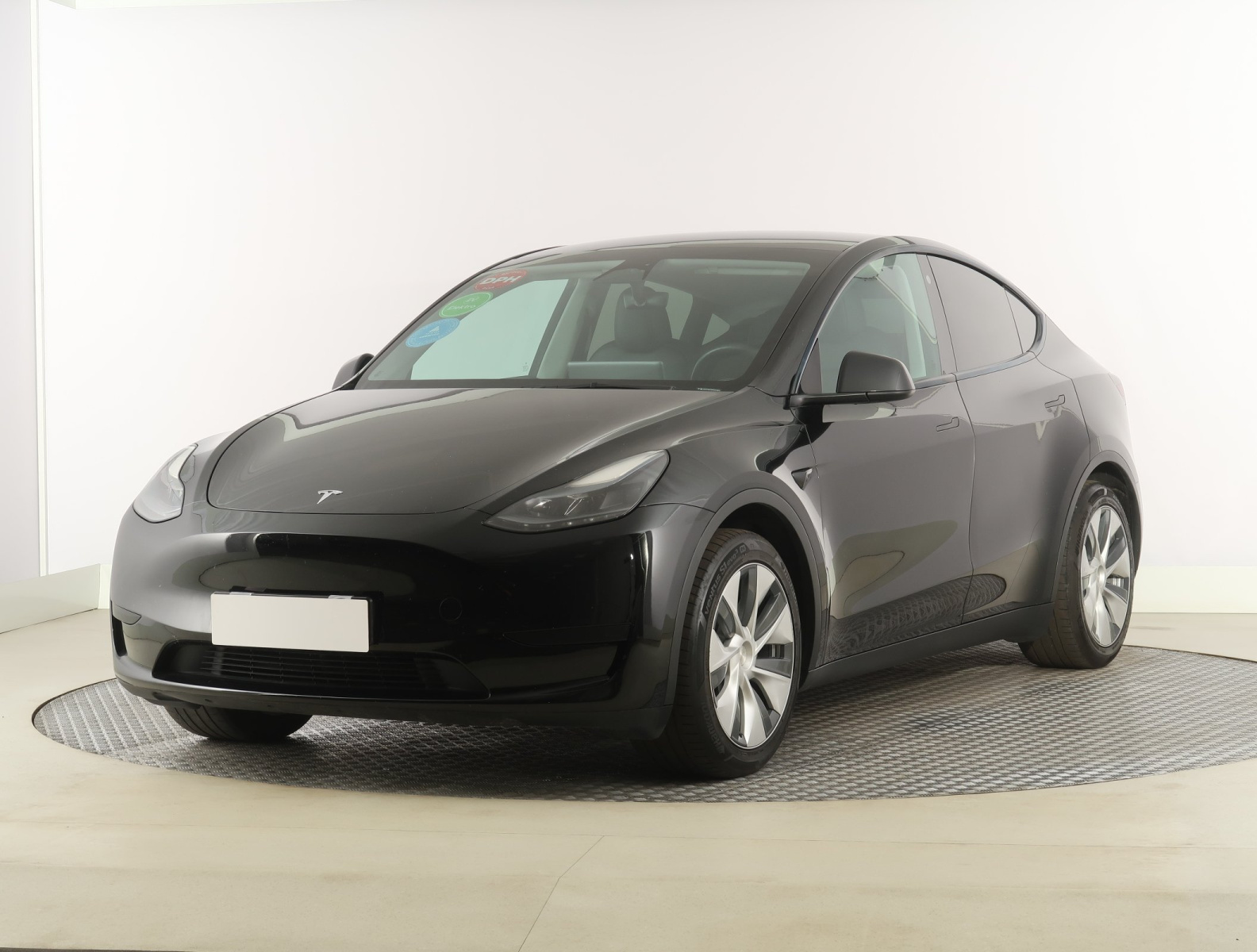 Tesla Model Y Standard Range – fotografie 3