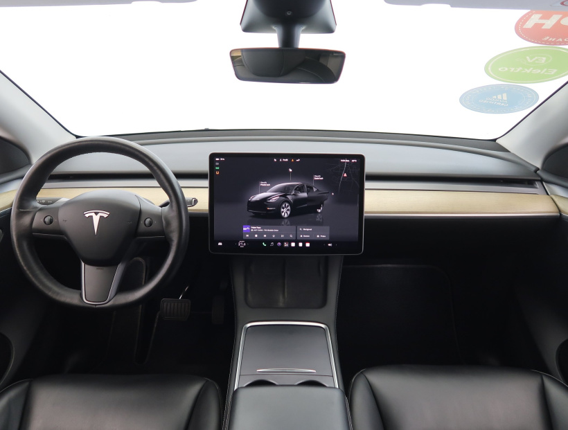 Tesla Model Y, 2023