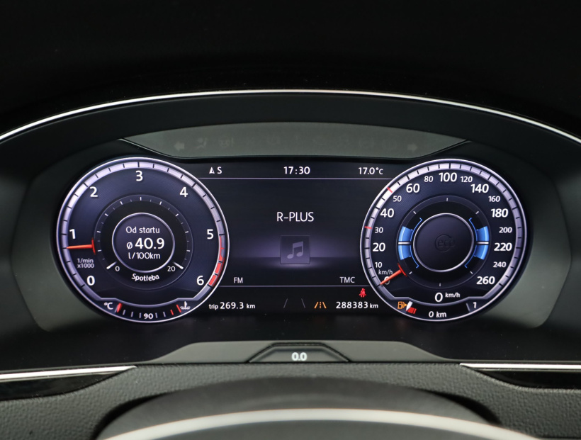 Volkswagen Passat, 2015