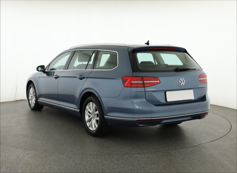 Volkswagen Passat, 2015