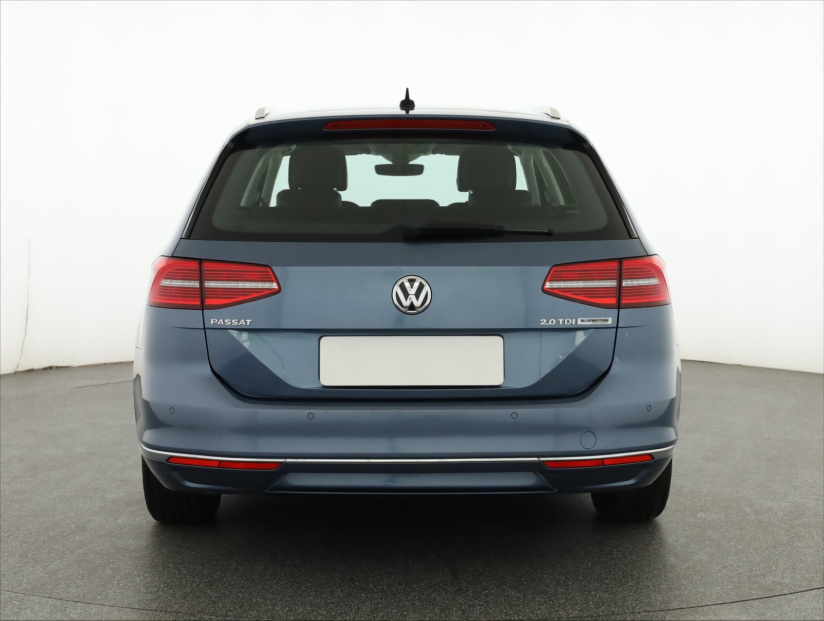 Volkswagen Passat, 2015