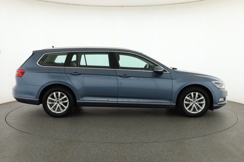 Volkswagen Passat, 2015