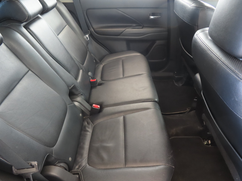 Mitsubishi Outlander, 2014