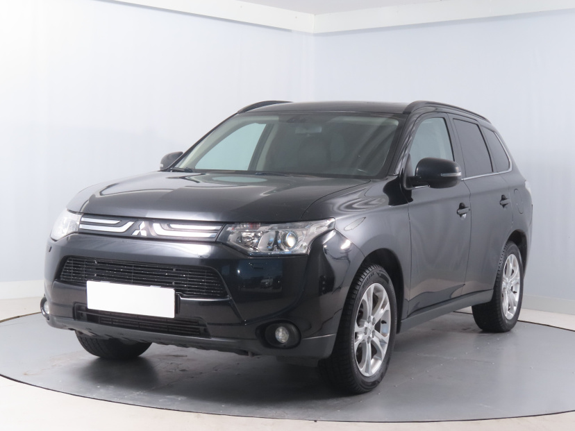 Mitsubishi Outlander, 2014