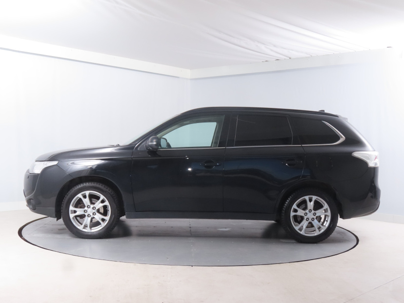 Mitsubishi Outlander, 2014