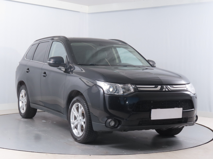 Mitsubishi Outlander, 2014