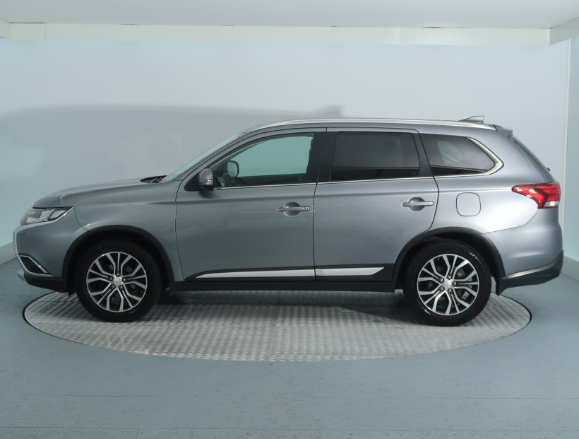 Mitsubishi Outlander, 2017