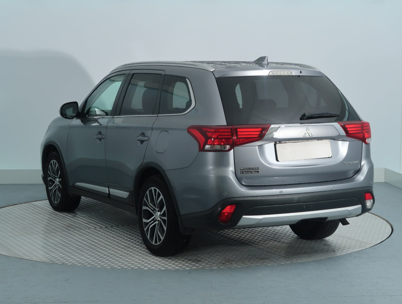 Mitsubishi Outlander, 2017