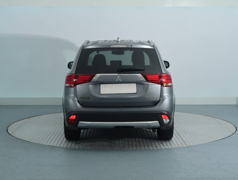 Mitsubishi Outlander, 2017