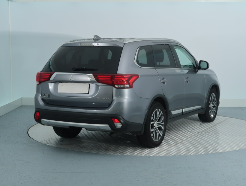 Mitsubishi Outlander, 2017