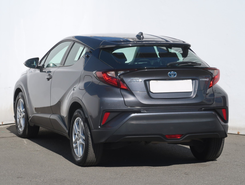 Toyota C-HR, 2022