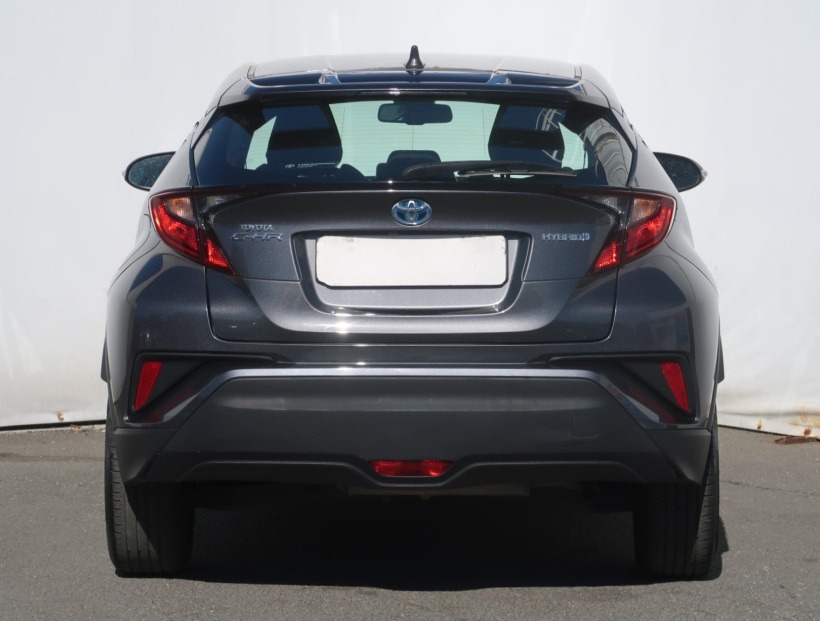 Toyota C-HR, 2022
