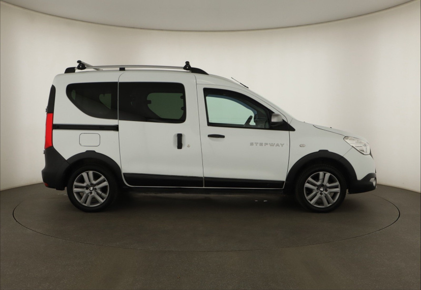 Dacia Dokker, 2017