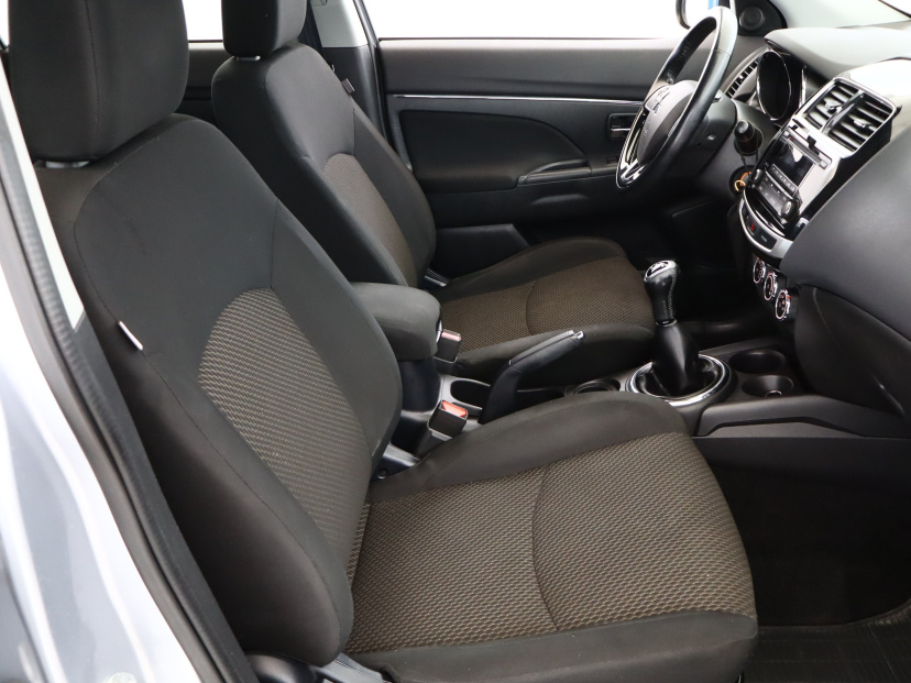 Mitsubishi ASX, 2016