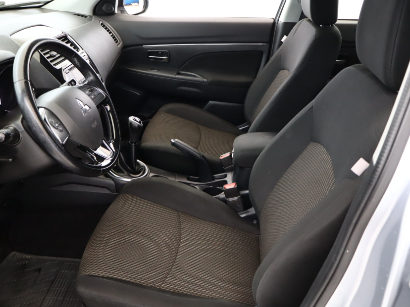 Mitsubishi ASX, 2016