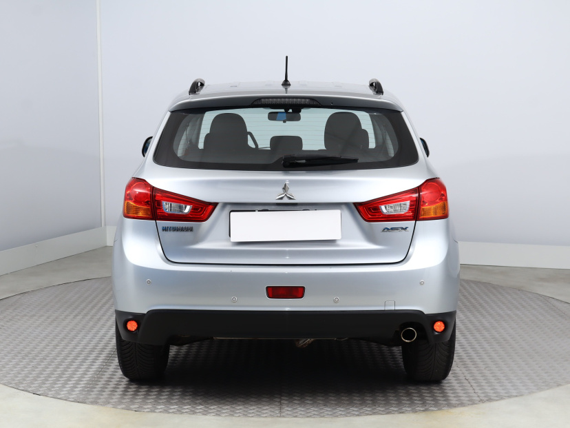 Mitsubishi ASX, 2016