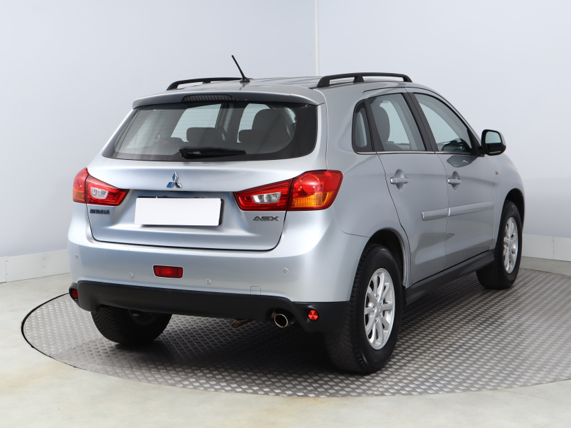 Mitsubishi ASX, 2016