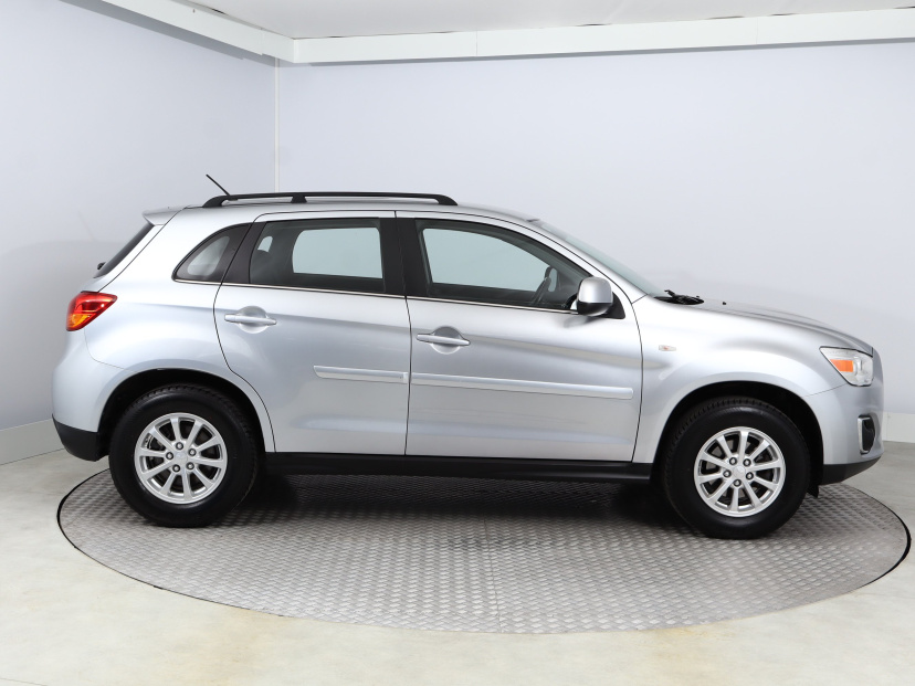 Mitsubishi ASX, 2016