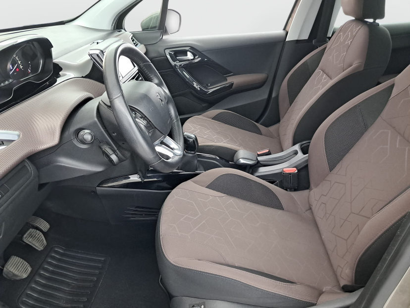 Peugeot 2008, 2015