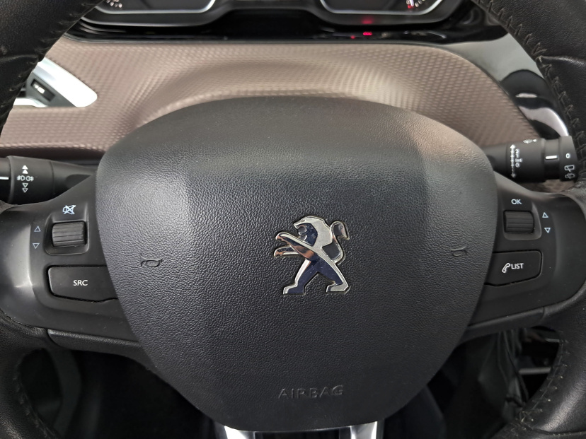 Peugeot 2008, 2015