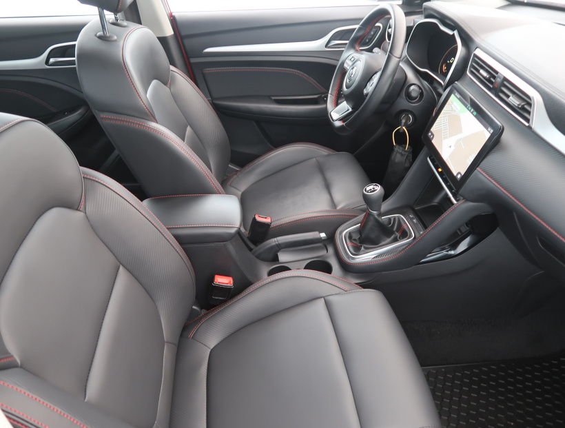 MG ZS SUV, 2023