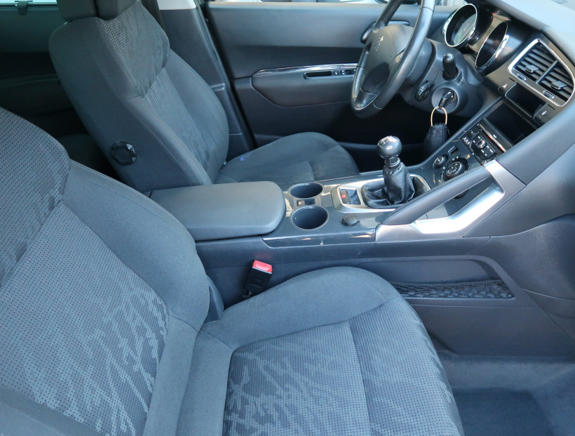 Peugeot 3008, 2012
