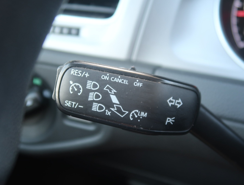 Volkswagen Golf, 2015
