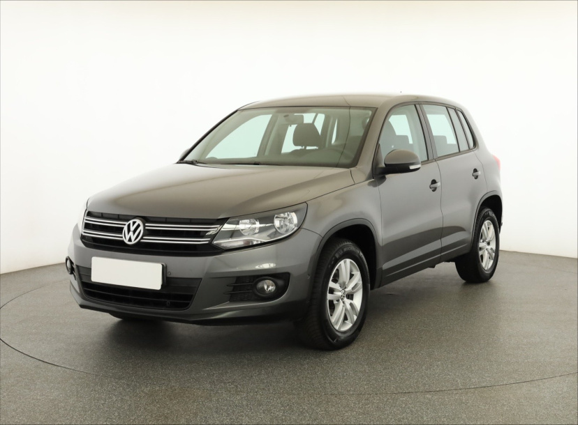 Volkswagen Tiguan, 2012