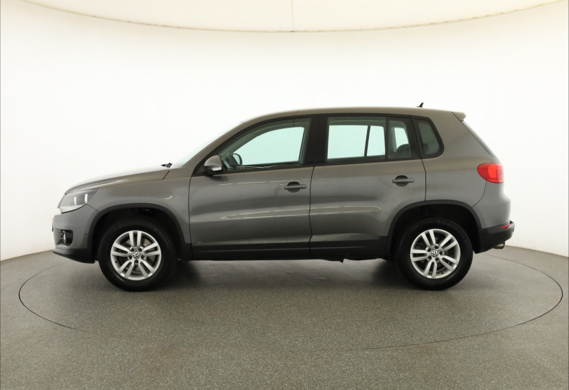 Volkswagen Tiguan, 2012
