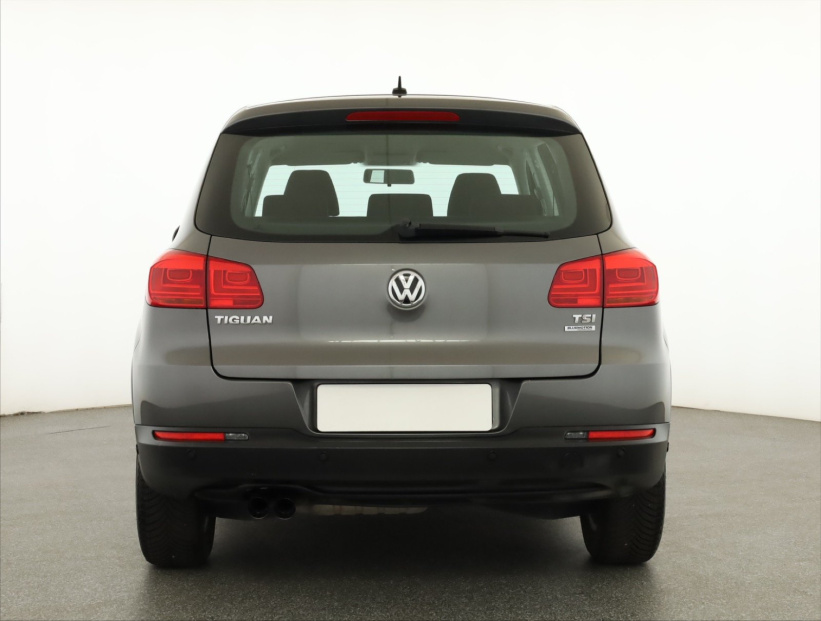 Volkswagen Tiguan, 2012