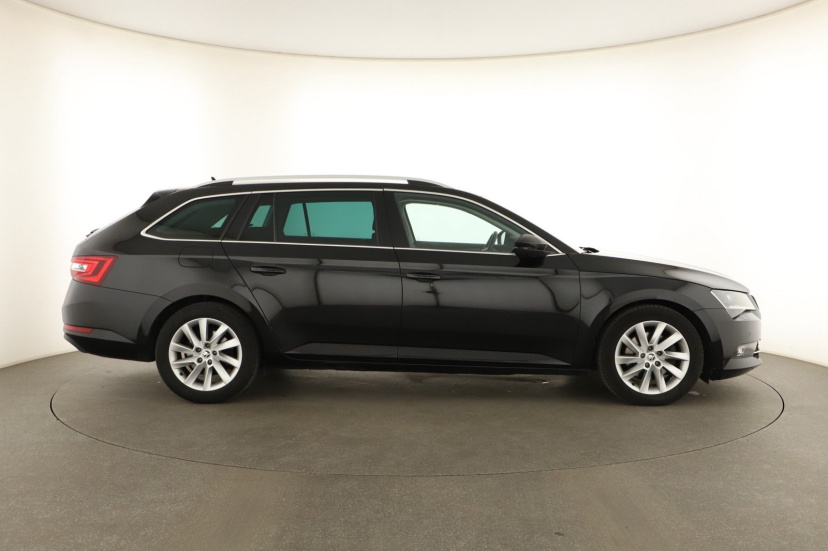 Škoda Superb, 2019