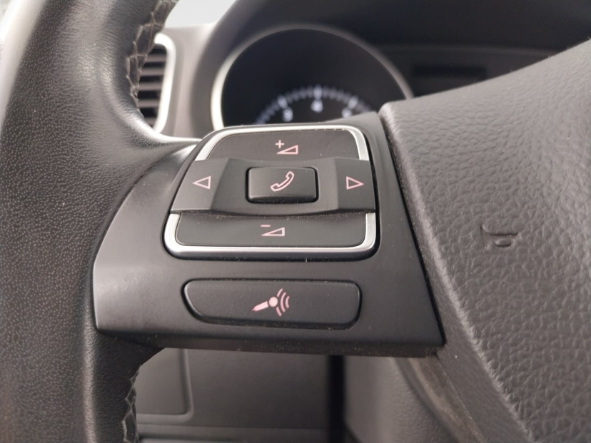 Volkswagen Golf, 2011