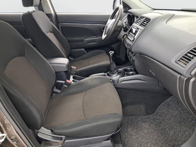 Mitsubishi ASX, 2016