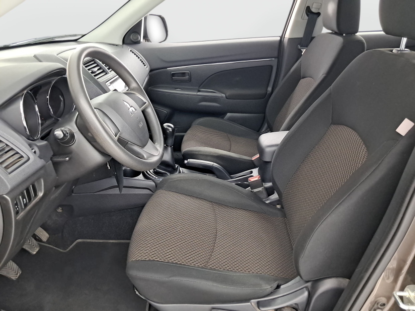Mitsubishi ASX, 2016