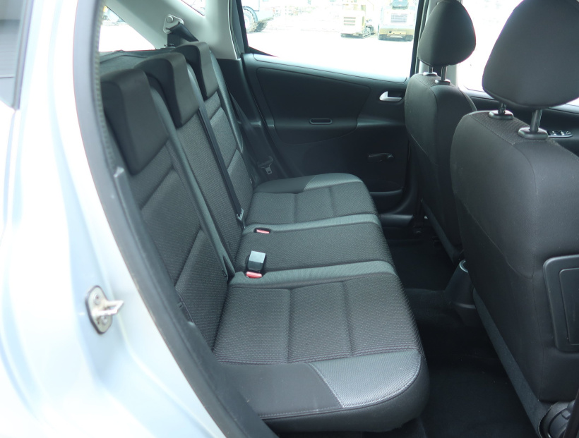 Peugeot 207, 2012