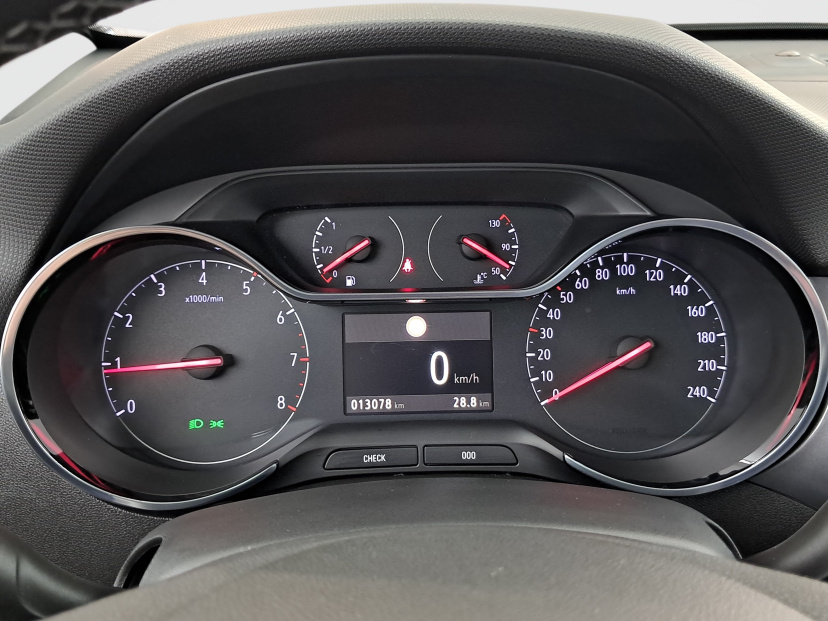 Opel Crossland, 2024