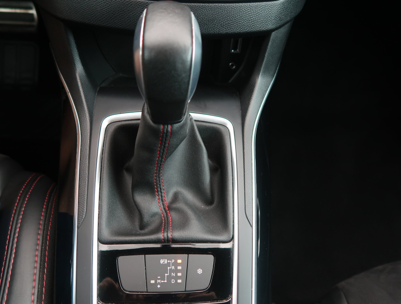 Peugeot 308, 2016