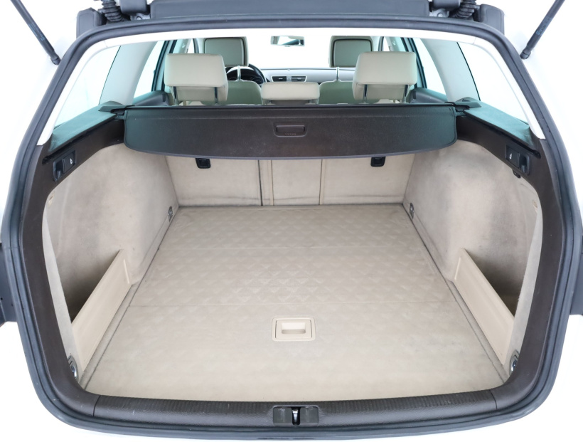 Volkswagen Passat, 2013
