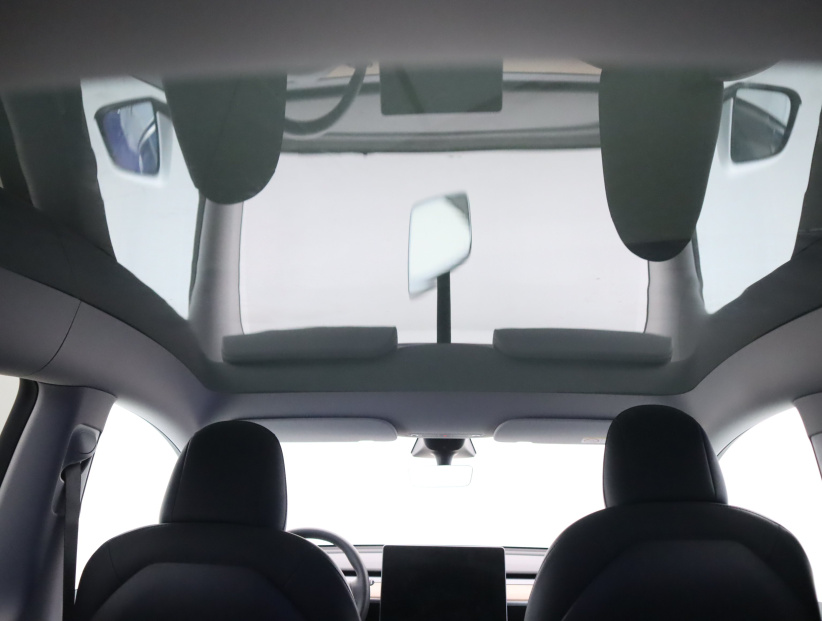 Tesla Model Y, 2022