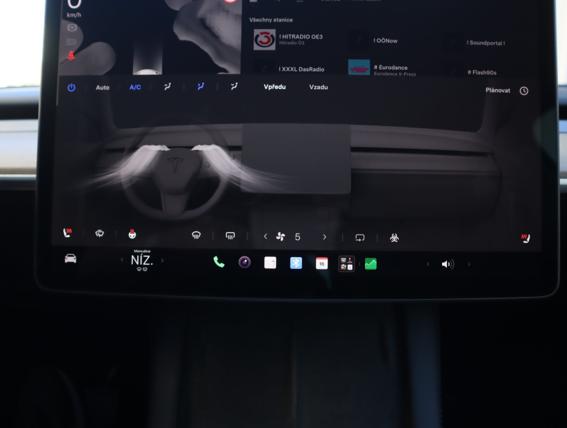 Tesla Model Y, 2022