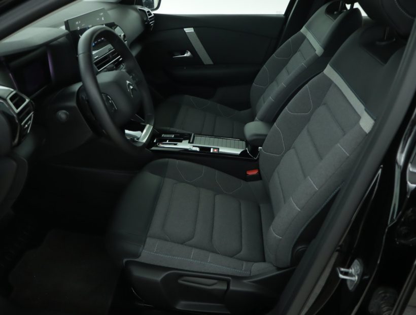 Citroen C4 X, 2023