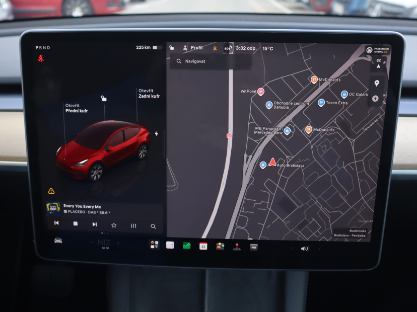 Tesla Model Y, 2022