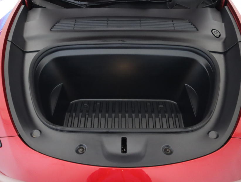 Tesla Model Y, 2022