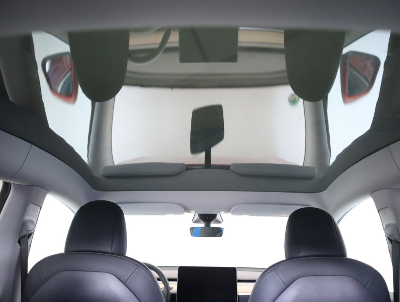 Tesla Model Y, 2022